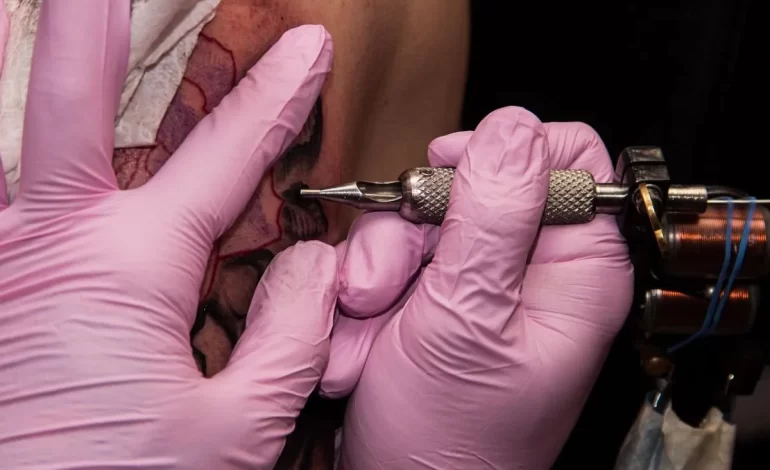 Errores comunes en el cuidado de un tatuaje recién hecho