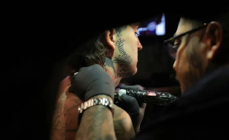 ¿Qué aspectos debes tomar en cuenta para elegir al tatuador ideal para ti?