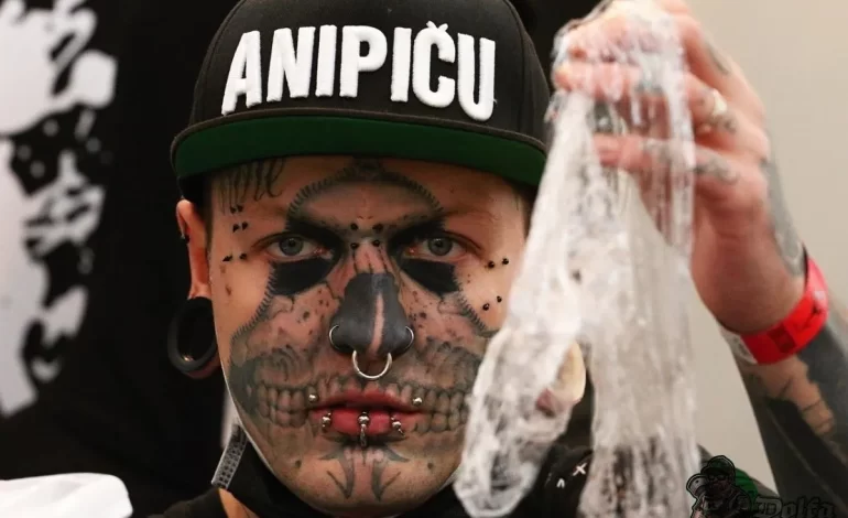 Cómo los tatuajes pueden complementar otras modificaciones corporales