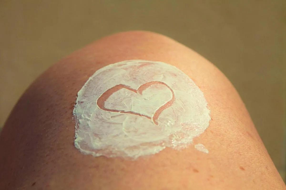 Cuáles son los mejores productos para cuidar un tatuaje recién hecho