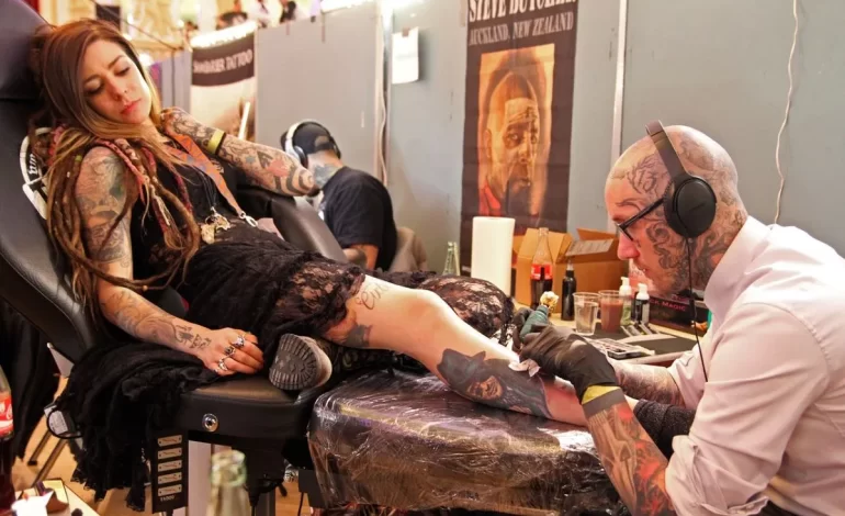 ¿Por qué algunas personas no experimentan dolor al tatuarse?